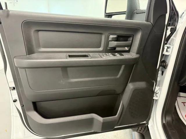 2026 Ram 3500 Chassis Cab Tradesman/Big Horn