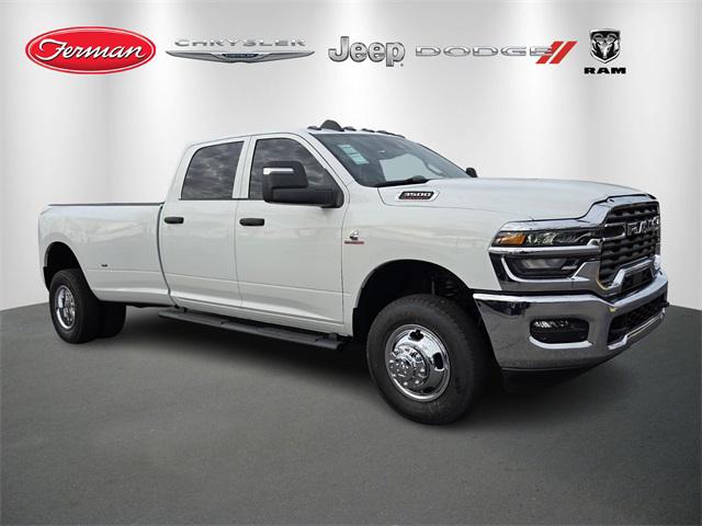 2026 RAM Ram 3500 RAM 3500 TRADESMAN CREW CAB 4X4 8 BOX
