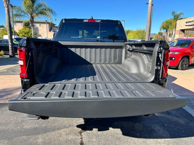 2026 Ram 1500 Warlock Crew Cab 4x4 5'7" Box