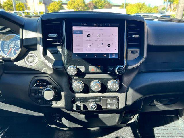 2026 Ram 1500 Warlock Crew Cab 4x4 5'7" Box