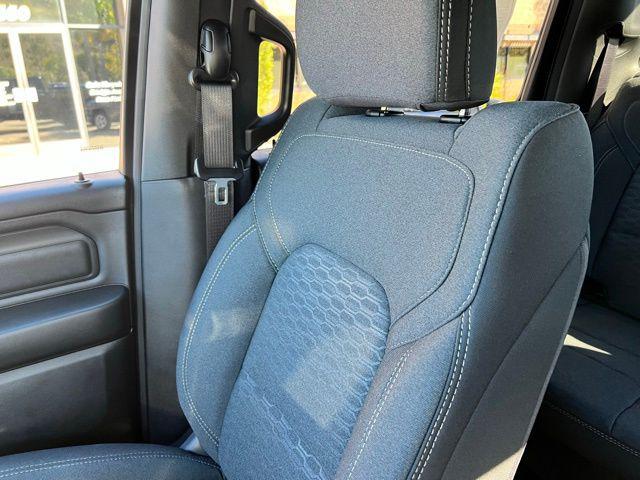 2026 Ram 1500 Warlock Crew Cab 4x4 5'7" Box