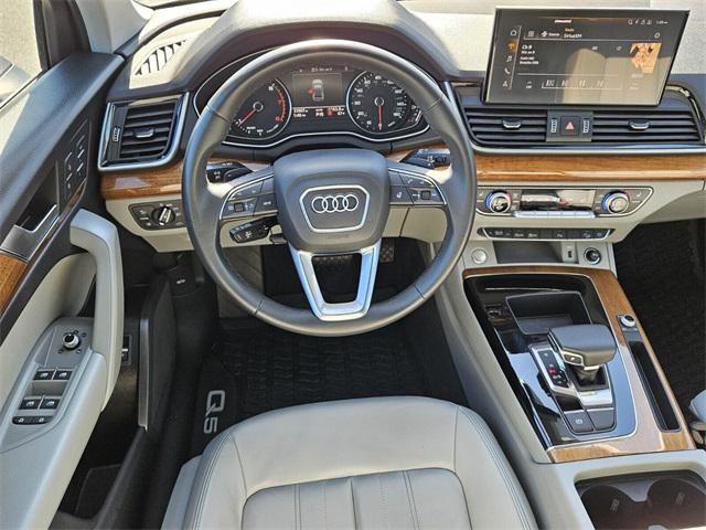 2024 Audi Q5 Premium 40 TFSI quattro S tronic