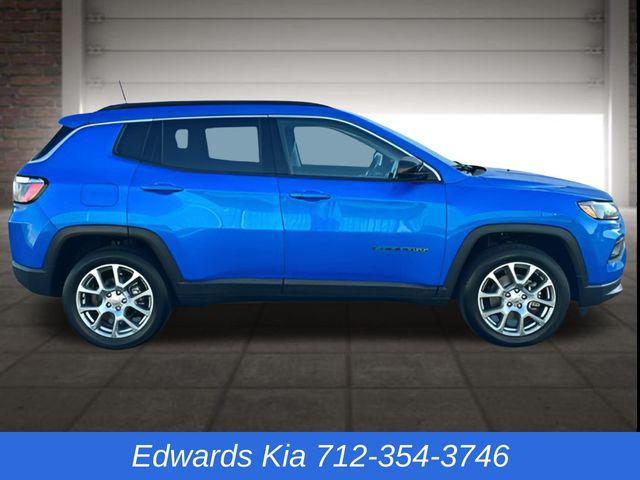 2022 Jeep Compass Latitude Lux 4x4