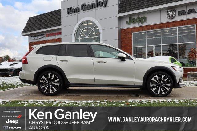 2021 Volvo V60 Cross Country T5 2021 Volvo V60 Cross Country T5