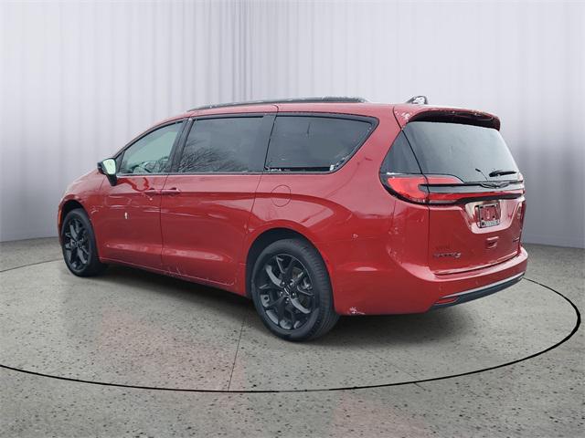 2024 Chrysler Pacifica Limited AWD