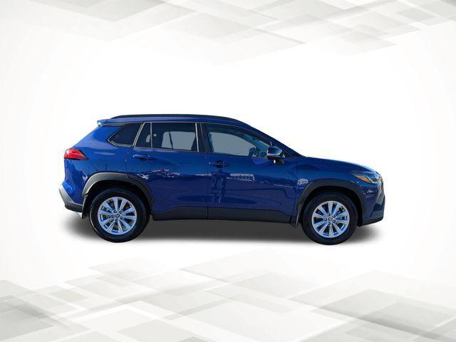 2025 Toyota Corolla Cross LE