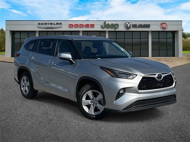2023 Toyota Highlander Platinum 2023 Toyota Highlander Platinum