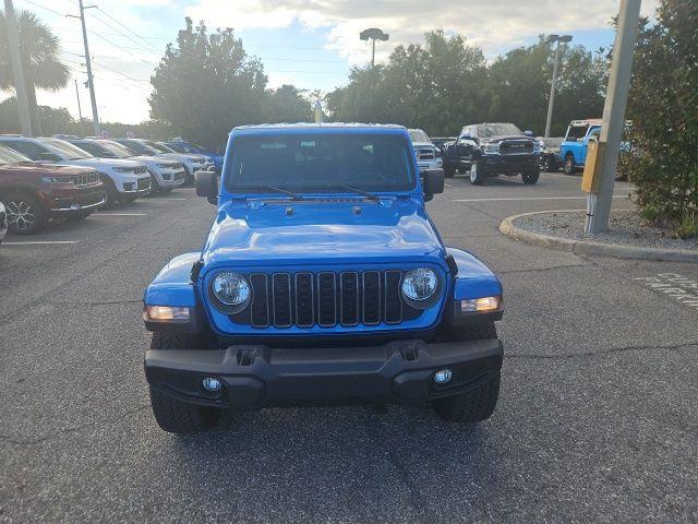 2025 Jeep Gladiator Nighthawk