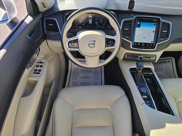 2020 Volvo XC90 T6 Momentum 7 Passenger