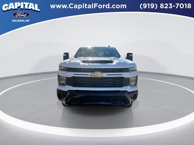 2024 Chevrolet Silverado 2500HD 4WD Crew Cab Standard Bed Custom