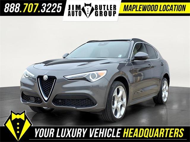 2023 Alfa Romeo Stelvio Lusso AWD 2023 Alfa Romeo Stelvio Lusso AWD