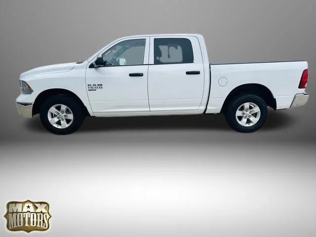 2022 RAM 1500 Classic Tradesman Crew Cab 4x4 57 Box
