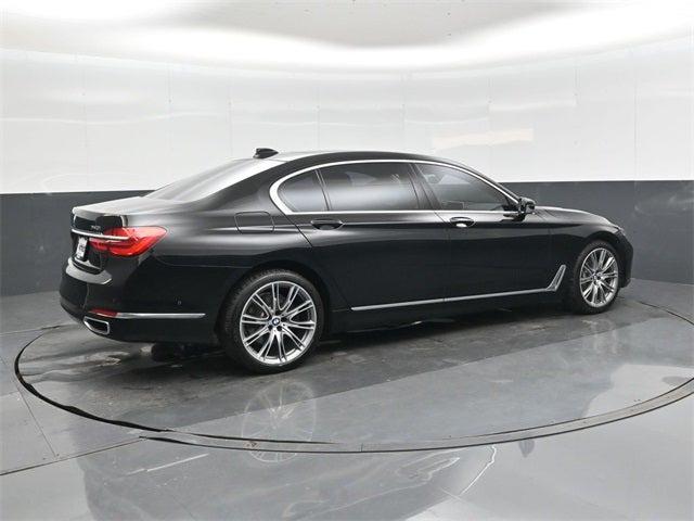 2019 BMW 740i 740i