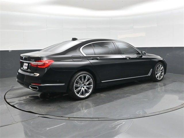 2019 BMW 740i 740i