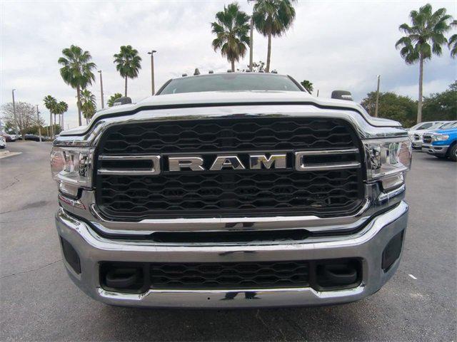 2024 RAM 3500 Tradesman Crew Cab 4x4 8 Box 2024 RAM 3500 Tradesman Crew Cab 4x4 8 Box