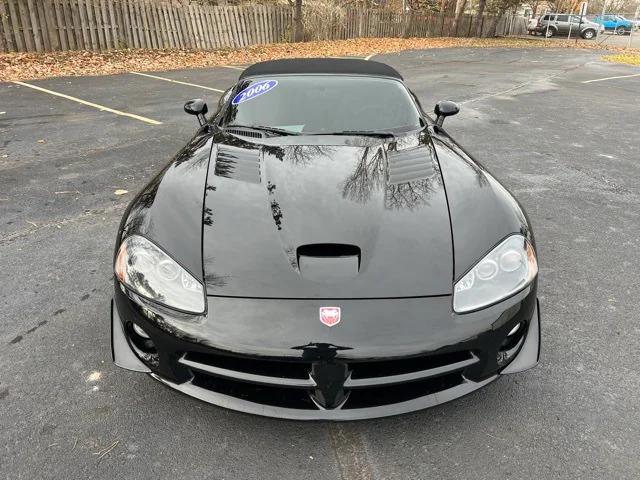 2006 Dodge Viper SRT10