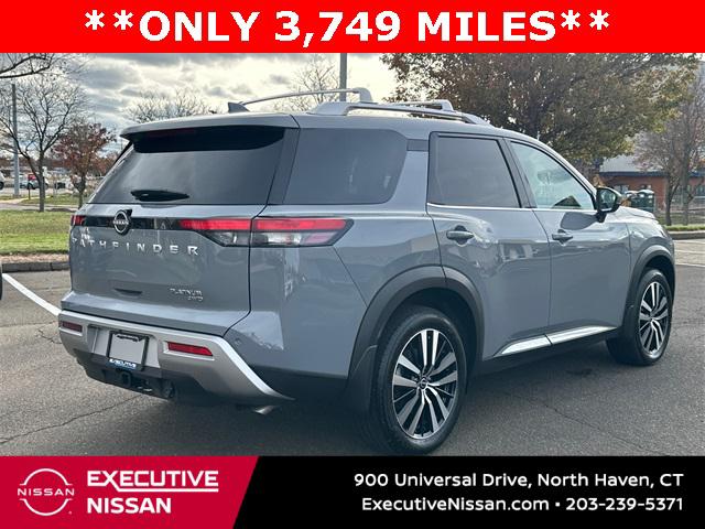 2025 Nissan Pathfinder Platinum 4WD
