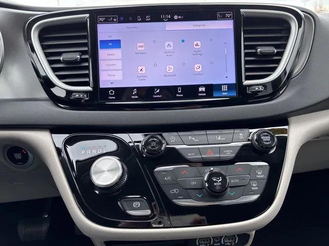 2024 Chrysler Pacifica Touring L 2024 Chrysler Pacifica Touring L