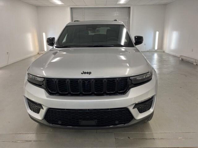 2025 Jeep Grand Cherokee GRAND CHEROKEE LIMITED 4X2 2025 Jeep Grand Cherokee GRAND CHEROKEE LIMITED 4X2