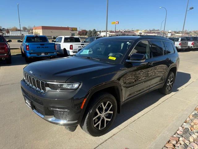 2024 Jeep Grand Cherokee L Limited 4x4 2024 Jeep Grand Cherokee L Limited 4x4