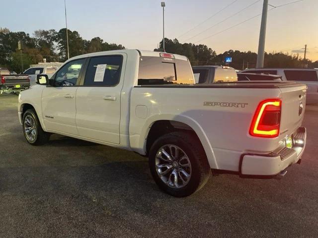 2020 RAM 1500 Laramie Crew Cab 4x2 57 Box 2020 RAM 1500 Laramie Crew Cab 4x2 57 Box