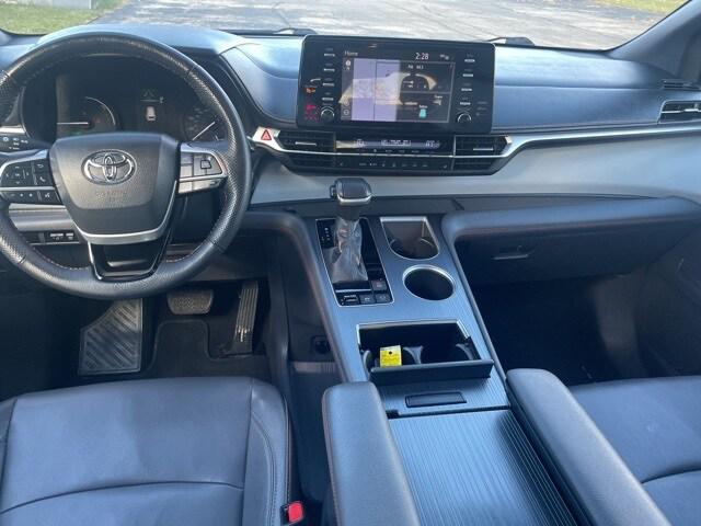 2022 Toyota Sienna XSE 2022 Toyota Sienna XSE