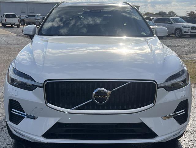 2022 Volvo XC60 B5 Momentum