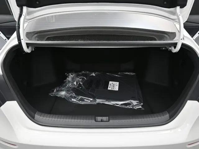 2025 Honda Accord Sedan LX