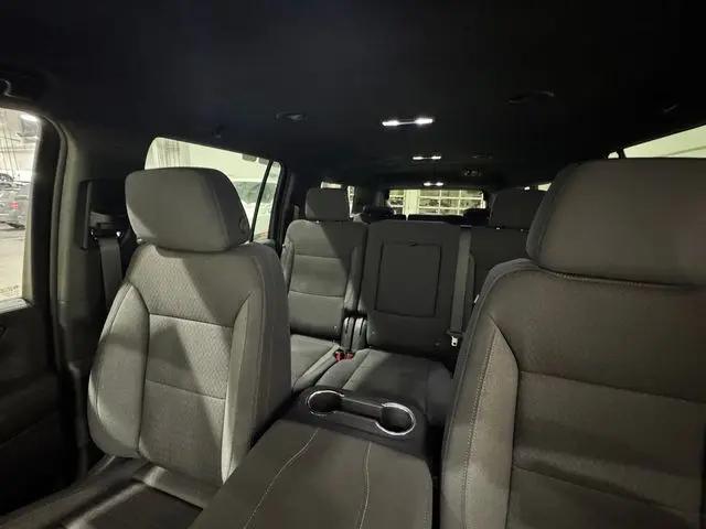 2026 Chevrolet Suburban LS, 4WD