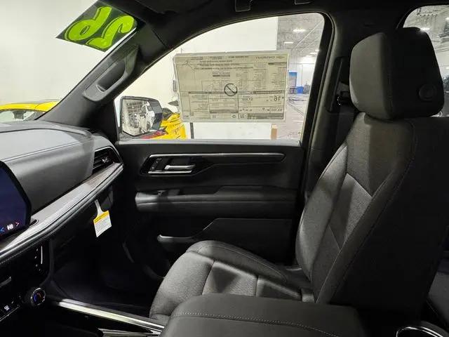 2026 Chevrolet Suburban LS, 4WD