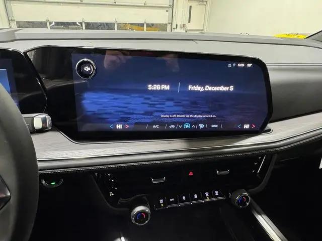 2026 Chevrolet Suburban LS, 4WD