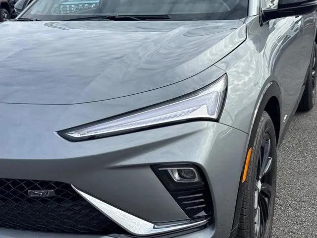 2026 Buick NV Sport Touring FWD