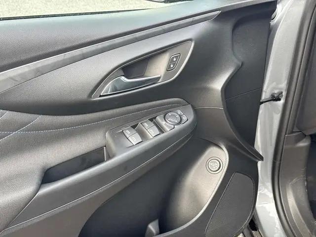 2026 Buick NV Sport Touring FWD