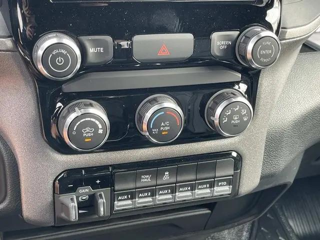 2026 Ram 3500 Tradesman/Big Horn