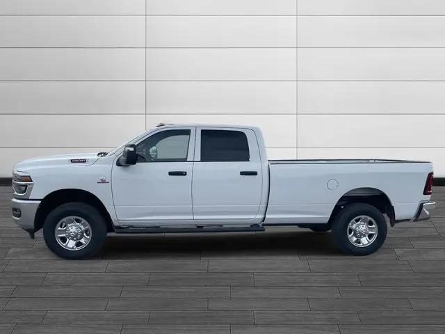 2026 Ram 2500 Tradesman Crew Cab 4x4 8' Box