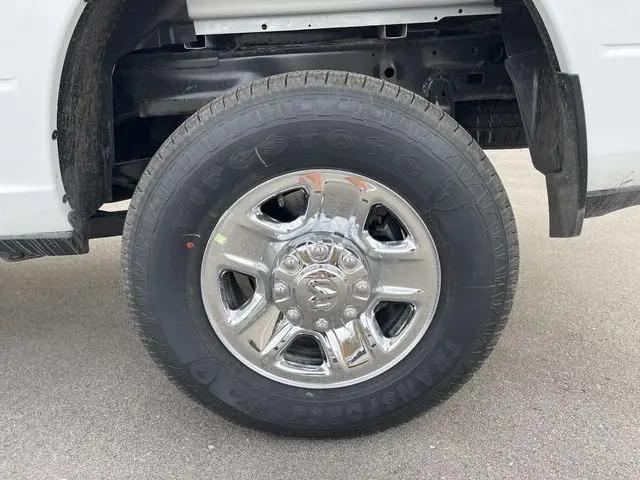 2026 Ram 2500 Tradesman Crew Cab 4x4 8' Box