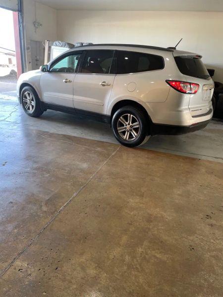 2017 Chevrolet Traverse 1LT