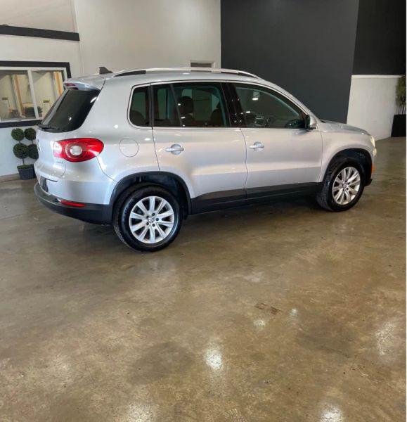 2009 Volkswagen Tiguan SE