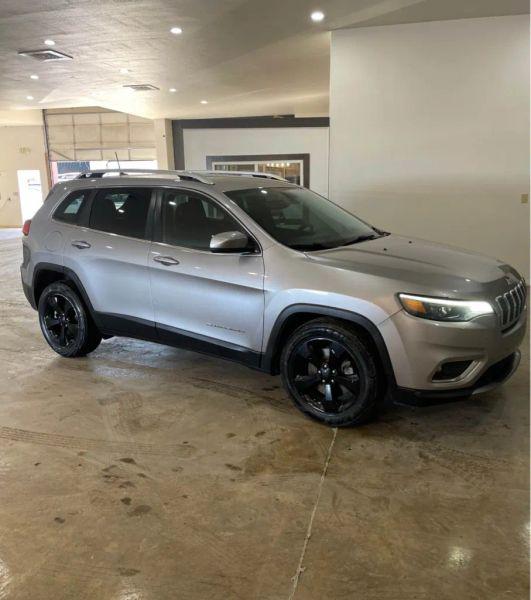 2020 Jeep Cherokee Limited FWD