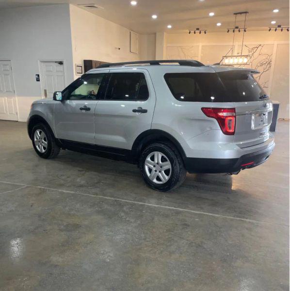 2014 Ford Explorer Base