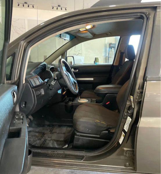 2011 Mitsubishi Endeavor LS