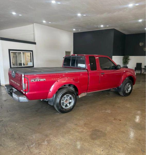 2002 Nissan Frontier Desert Runner XE-V6