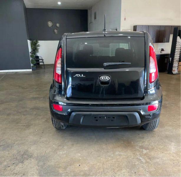 2013 Kia Soul Base