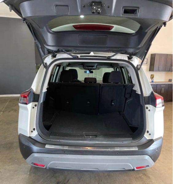 2022 Nissan Rogue SV FWD