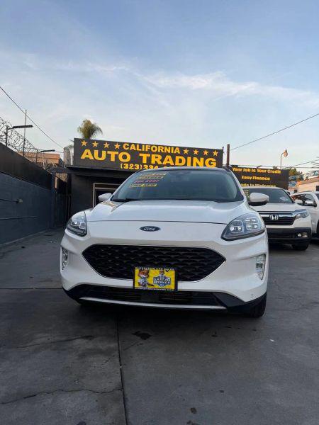 2020 Ford Escape Titanium