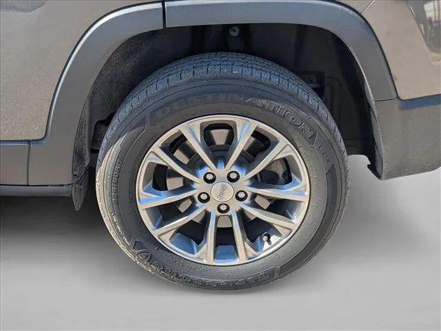 2020 Jeep Cherokee Latitude Lux FWD