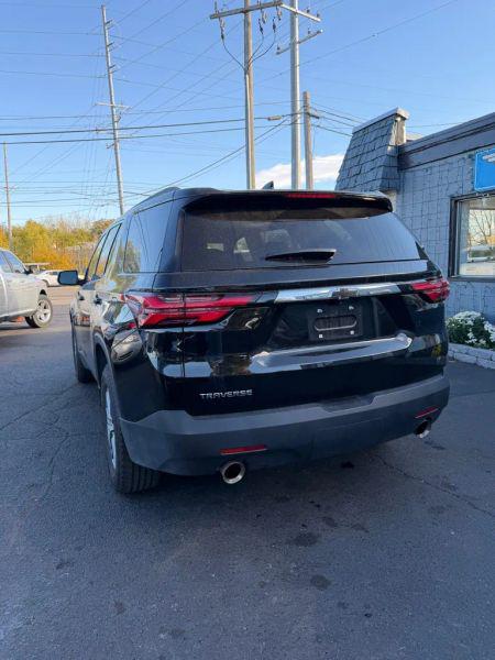 2023 Chevrolet Traverse FWD LT Leather