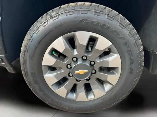 2026 Chevrolet Silverado 2500HD Double Cab, Standard Bed, Custom, 4WD