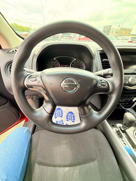 2015 Nissan Pathfinder S