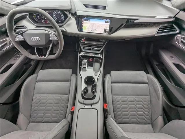 2026 Audi e-tron GT Prestige quattro